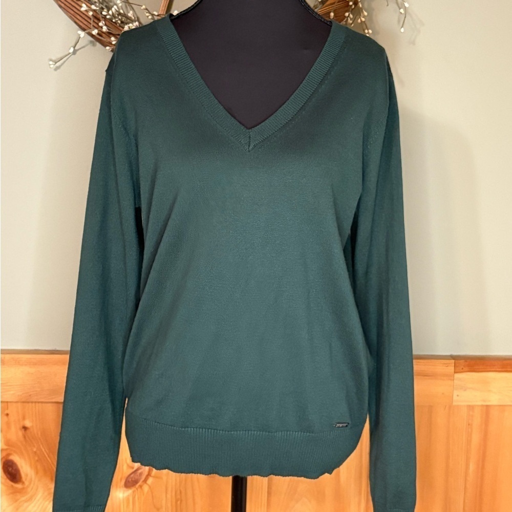 Calvin Klein Deep Green V-Neck Sweater size M.